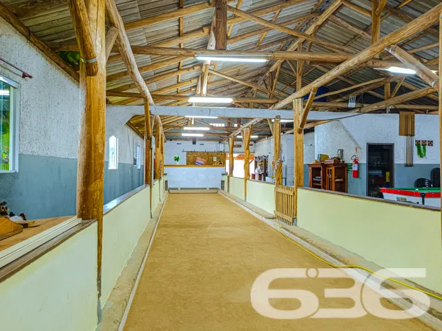 Descubra um imóvel comercial único em Balneário Ba