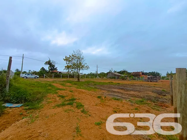 Terreno de esquina com 752m² em Balneário Barra do