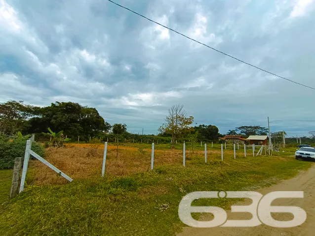 Terreno de esquina com 752m² em Balneário Barra do