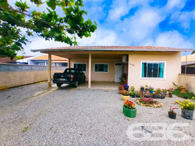 OPORTUNIDADE, 2 CASAS EM TERRENO NO BAIRRO SALINAS
