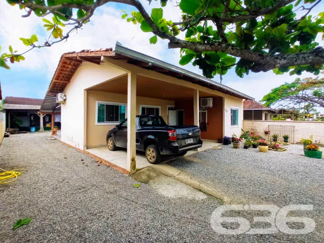 OPORTUNIDADE, 2 CASAS EM TERRENO NO BAIRRO SALINAS