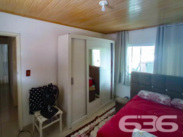 OPORTUNIDADE, 2 CASAS EM TERRENO NO BAIRRO SALINAS
