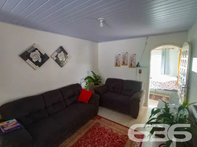 OPORTUNIDADE, 2 CASAS EM TERRENO NO BAIRRO SALINAS