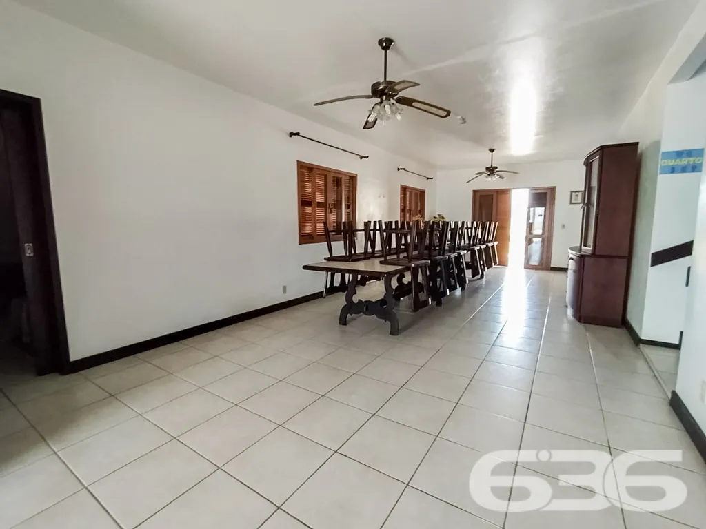 Descubra o encanto deste magnífico sobrado à venda