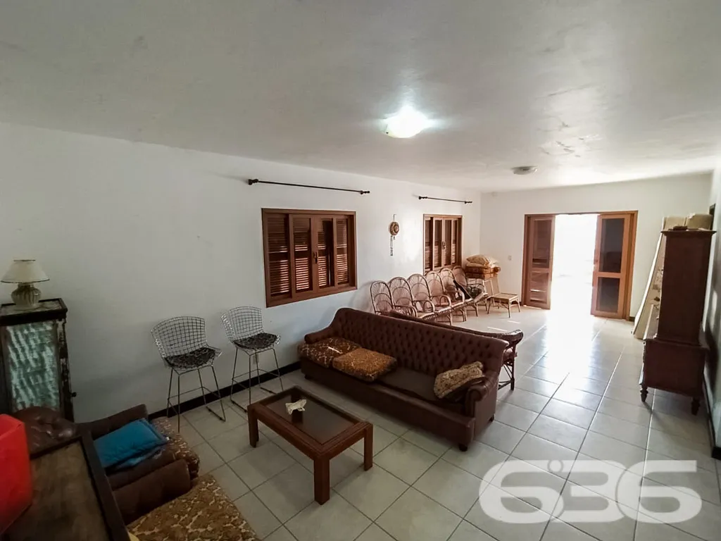 Descubra o encanto deste magnífico sobrado à venda