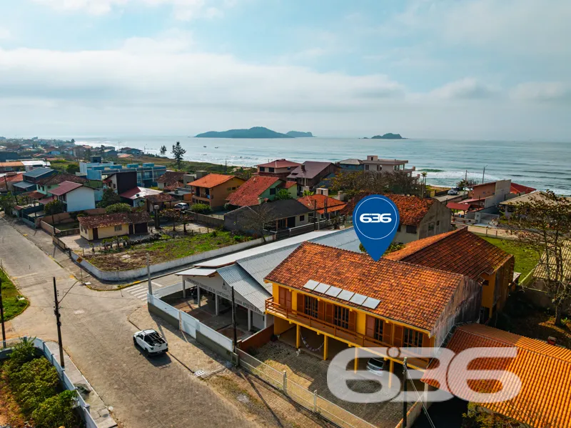 Descubra o encanto deste magnífico sobrado à venda