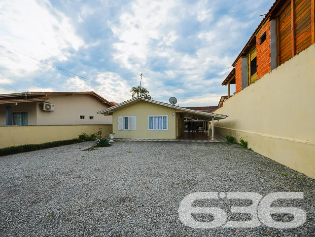 Excelente Casa Térrea à Venda em Balneário Barra d