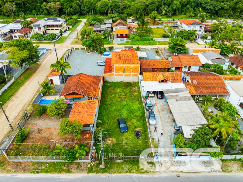 Terreno com excelente localização no bairro Salina