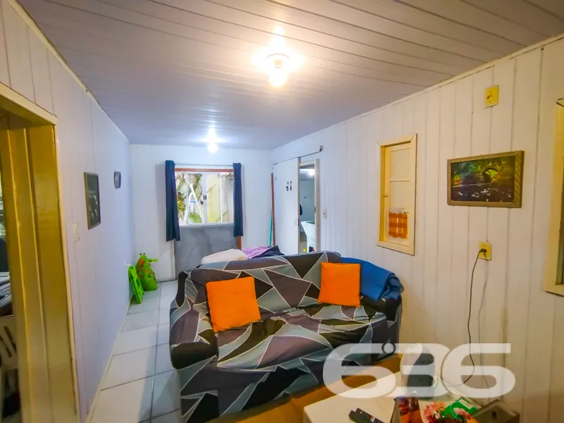 CASA COM POMAR NO BAIRRO COSTEIRA, BALNEÁRIO BARRA