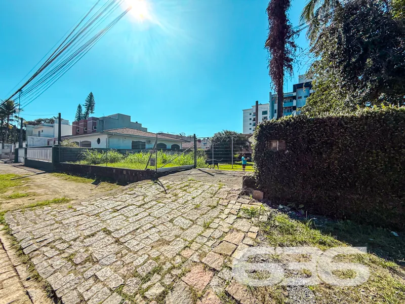 Oportunidade Única no Bairro Anita Garibaldi! Terr