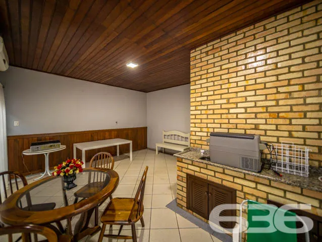 IMĂVEL COM 4 QUARTOS NO BAIRRO AVENTUREIRO - ESTUD