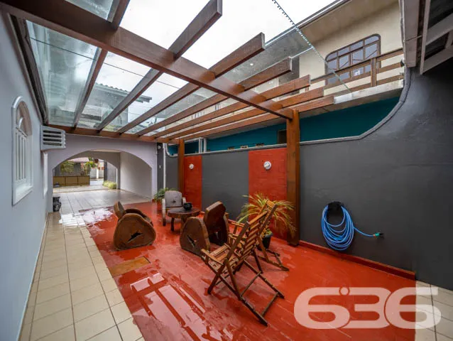 IMĂVEL COM 4 QUARTOS NO BAIRRO AVENTUREIRO - ESTUD