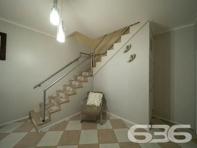 IMĂVEL COM 4 QUARTOS NO BAIRRO AVENTUREIRO - ESTUD