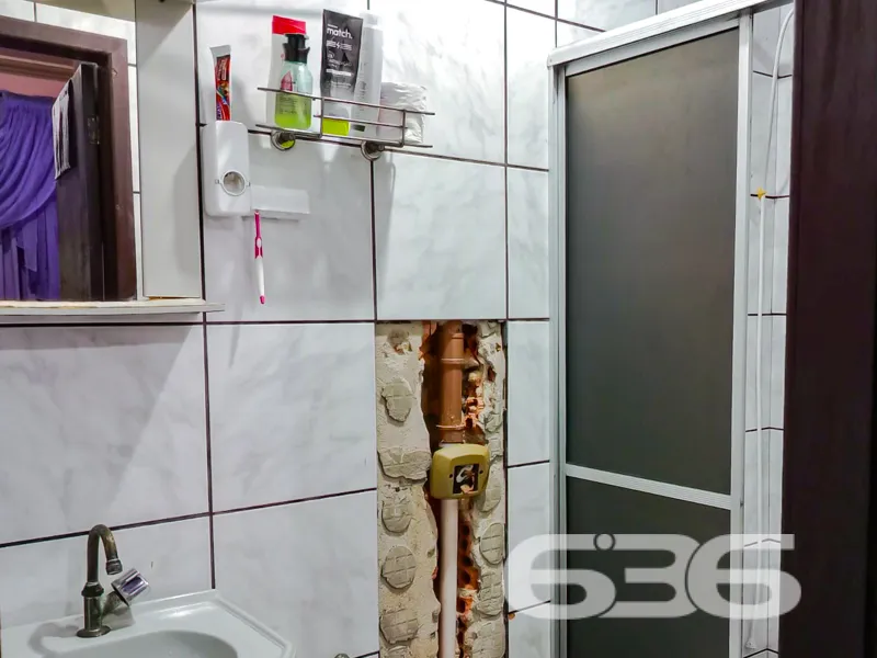 Oportunidade de casa térrea com amplo terreno no b