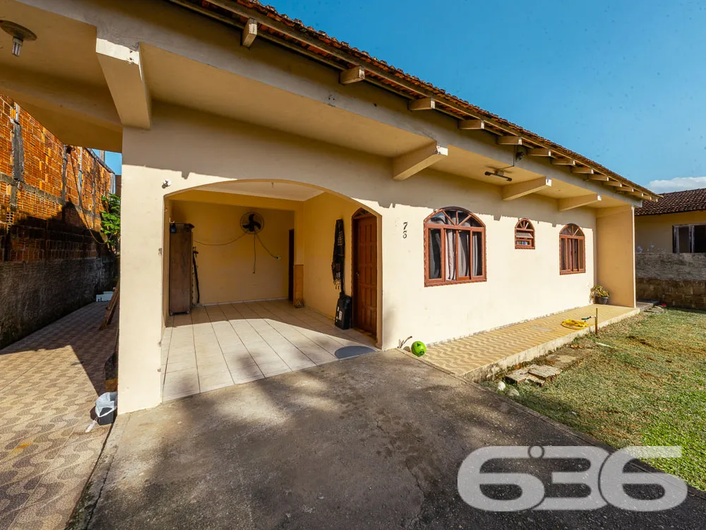 DUAS CASAS À VENDA NO BAIRRO BOA VISTA - ESTUDA PE