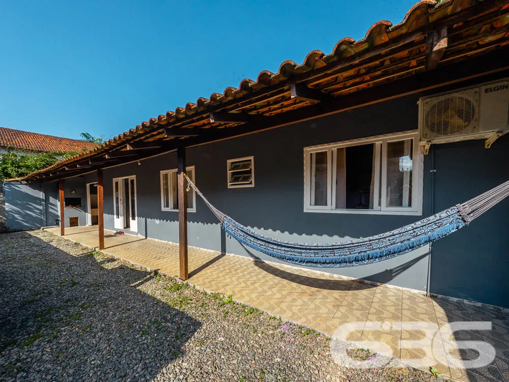 DUAS CASAS À VENDA NO BAIRRO BOA VISTA - ESTUDA PE
