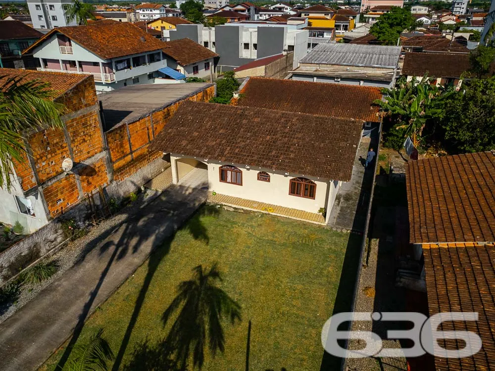 DUAS CASAS À VENDA NO BAIRRO BOA VISTA - ESTUDA PE