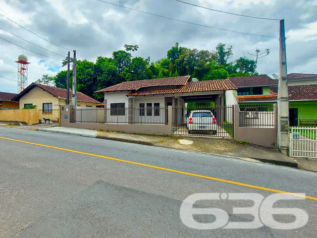 BAIRRO BOEHMERWALD â CASA COM SUĂTE + 2 QUARTOS E