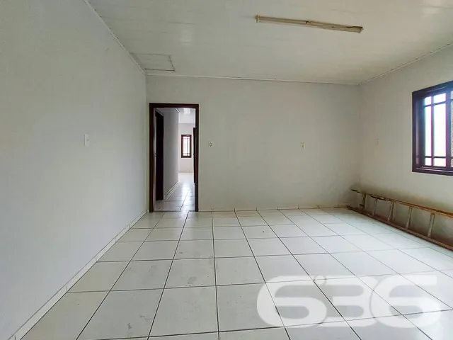 BAIRRO BOEHMERWALD â CASA COM SUĂTE + 2 QUARTOS E