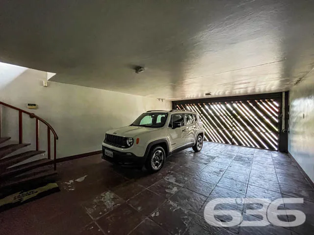 BELĂSSIMA CASA COM ĂREA DE LAZER NO BAIRRO BOM RE