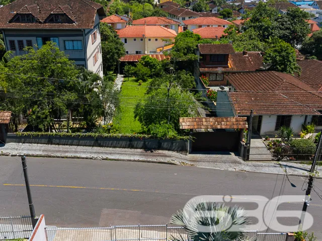 AMPLO LOTE NO BAIRRO BOM RETIRO – SUA OPORTUNIDADE