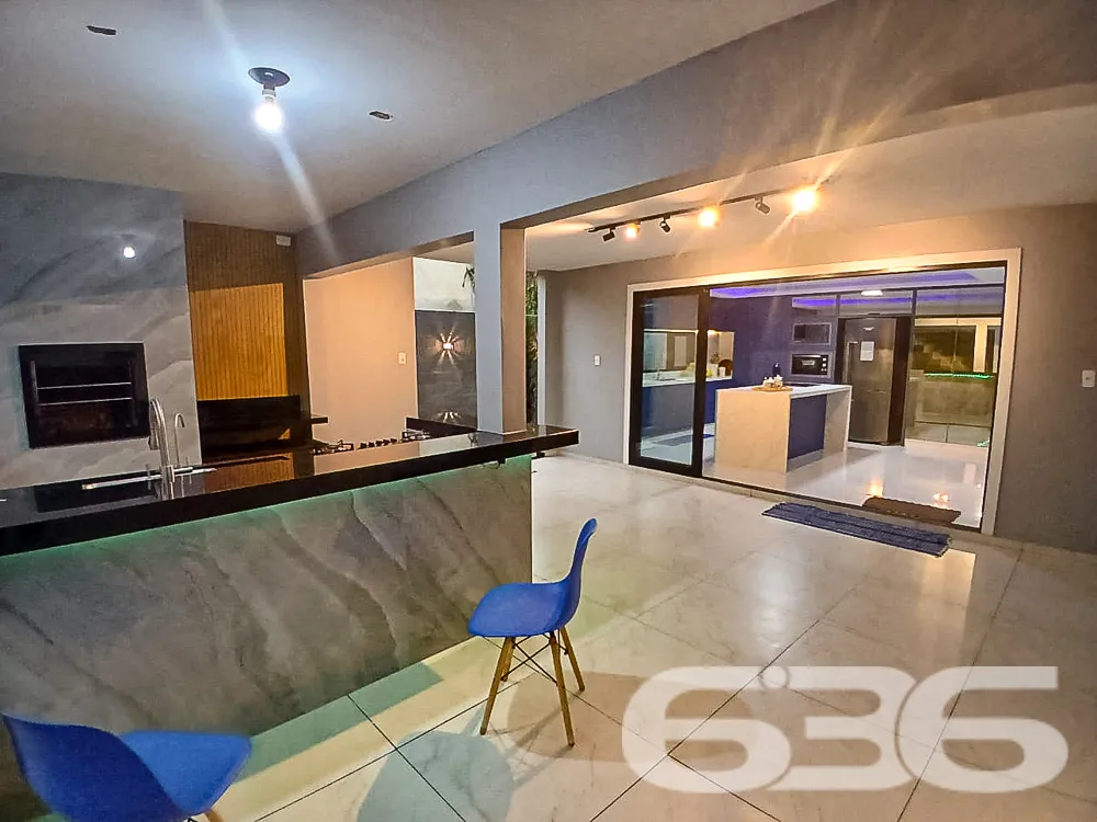 Residência de Alto Padrão no Bairro Costa e Silva,