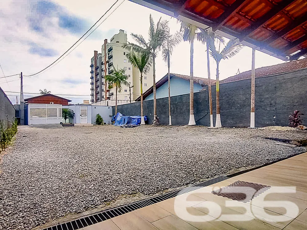 Residência de Alto Padrão no Bairro Costa e Silva,