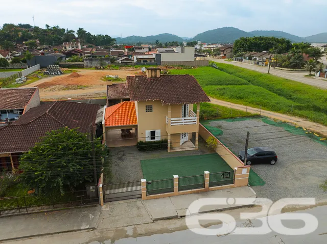 Descubra seu Novo Lar em Joinville: Elegância, Esp