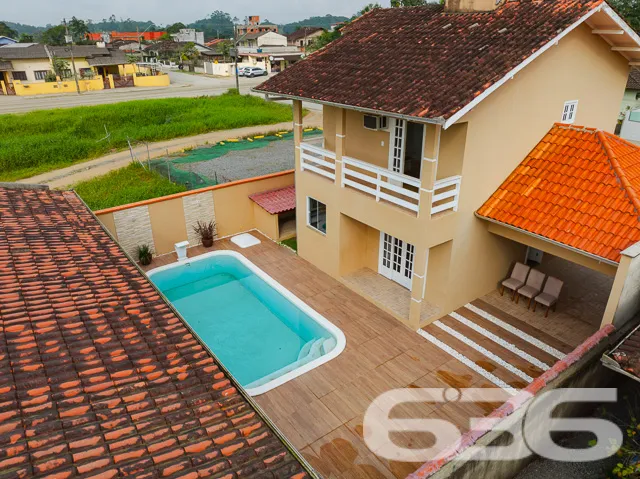 Descubra seu Novo Lar em Joinville: Elegância, Esp