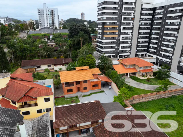 SONHE GRANDE NO BAIRRO ANITA GARIBALDI: CASA ESTIL