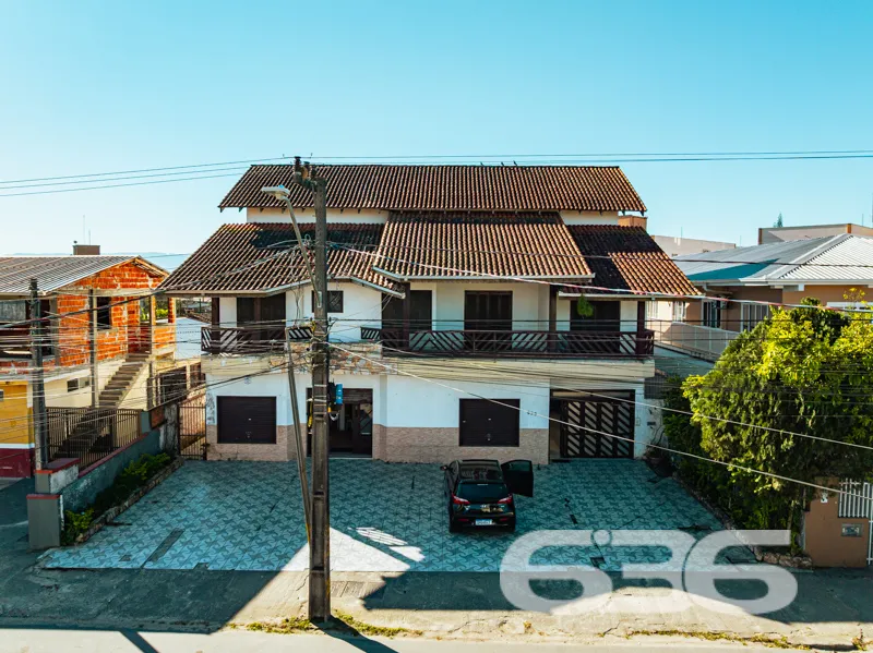 ????Descubra o Sobrado Ideal no Coração de Joinvil