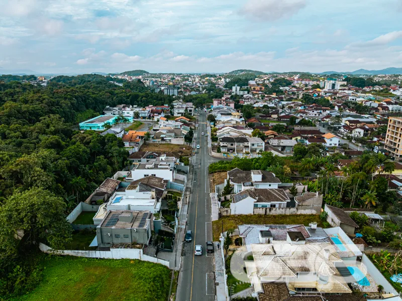 Sobrado moderno Ă venda no bairro Floresta em Join