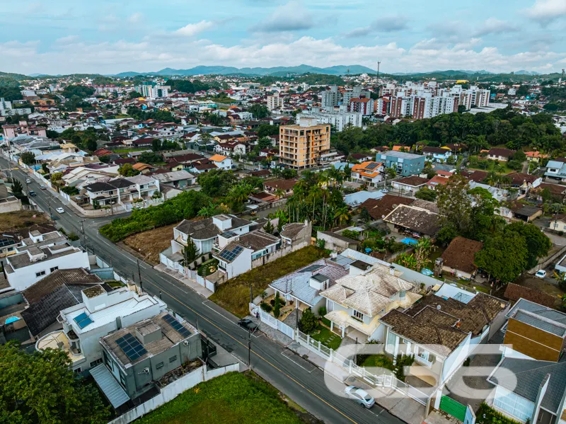 Sobrado moderno Ă venda no bairro Floresta em Join