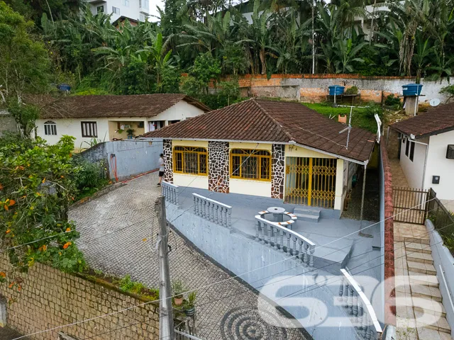 EXCELENTE CASA COM 2 QUARTOS NO BAIRRO GUANABARA -