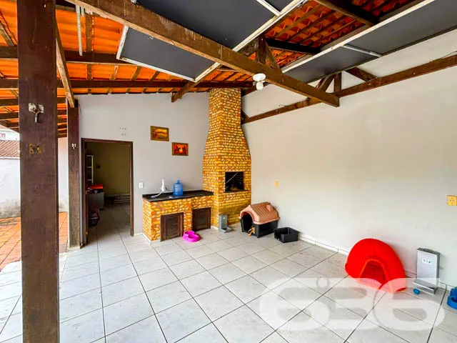 Excelente Casa Térrea no Bairro Iririú, Joinville
