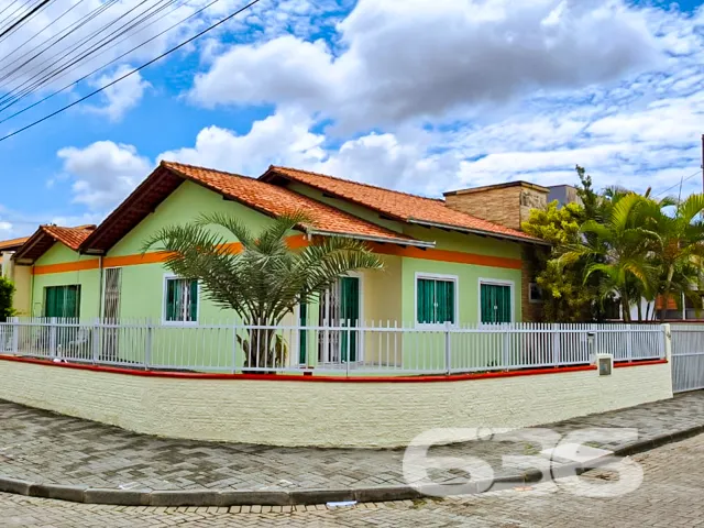 Apresentamos uma residência térrea de alto padrão 