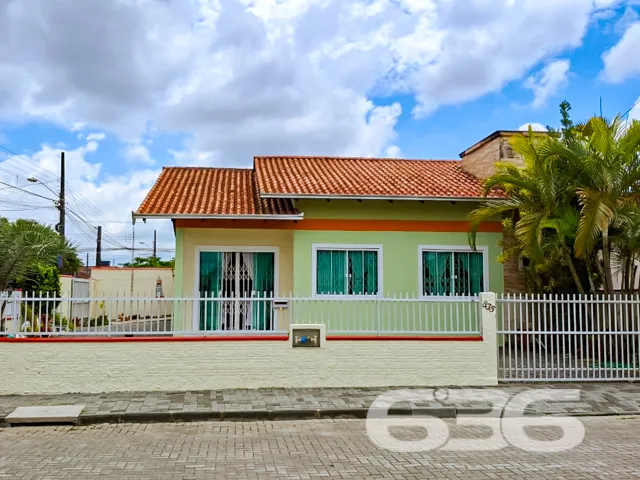 Apresentamos uma residência térrea de alto padrão 