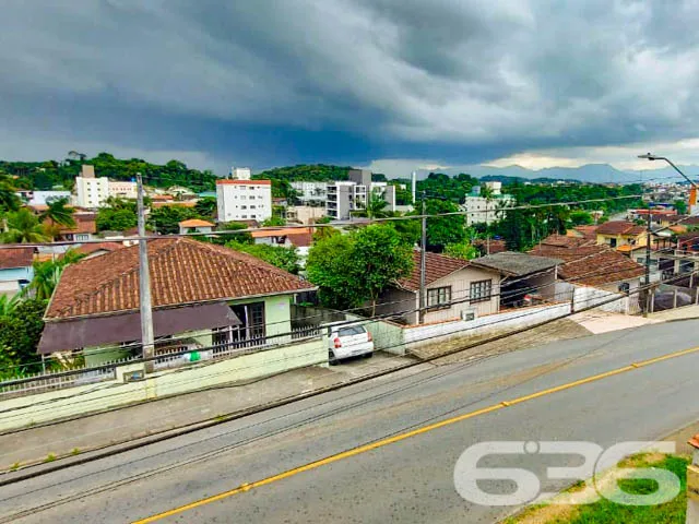 IMÓVEL COM 3 QUARTOS NO BAIRRO PETRÓPOLIS - ESTUDA