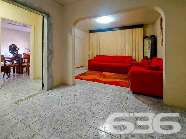 IMĂVEL COM SUĂTE + 5 DORMITĂRIOS NO BAIRRO ITAUM