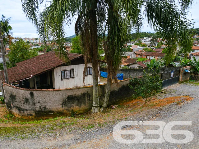 IMĂVEL DE ESQUINA NO BAIRRO JARIVATUBA!
Descubra
