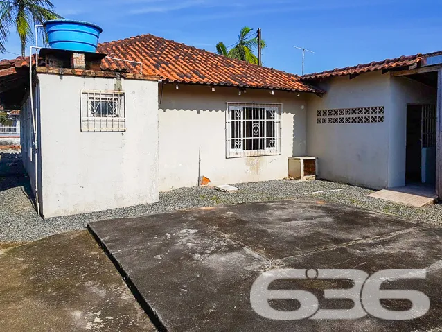 CASA COM 3 QUARTOS NO BAIRRO PARANAGUAMIRIM - ESTU