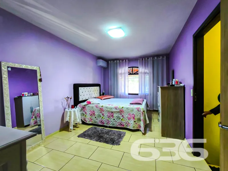 Casa térrea no Petrópolis | Ampla, arejada e com e