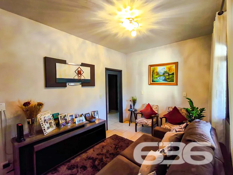Casa térrea no Petrópolis | Ampla, arejada e com e