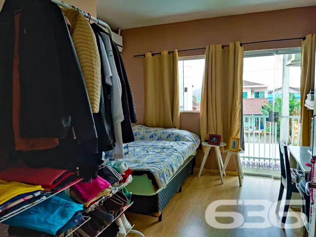SOBRADO COM 2 QUARTOS NO BAIRRO JARDIM IRIRIÚ EM J