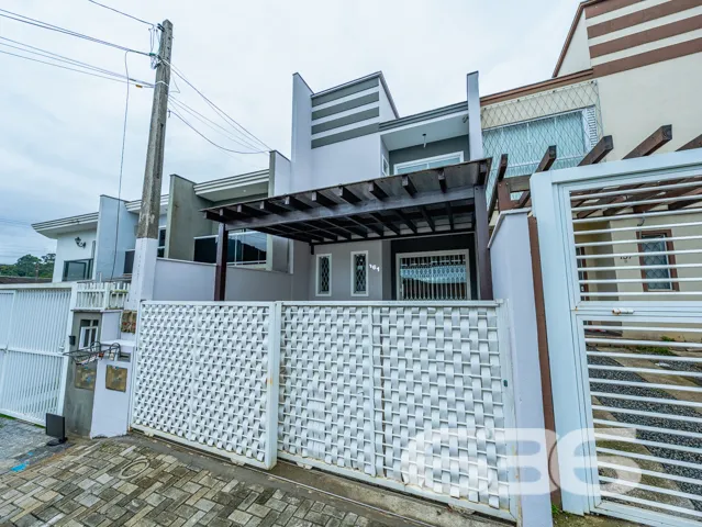 Excelente Sobrado Geminado no Bairro Boa Vista em 