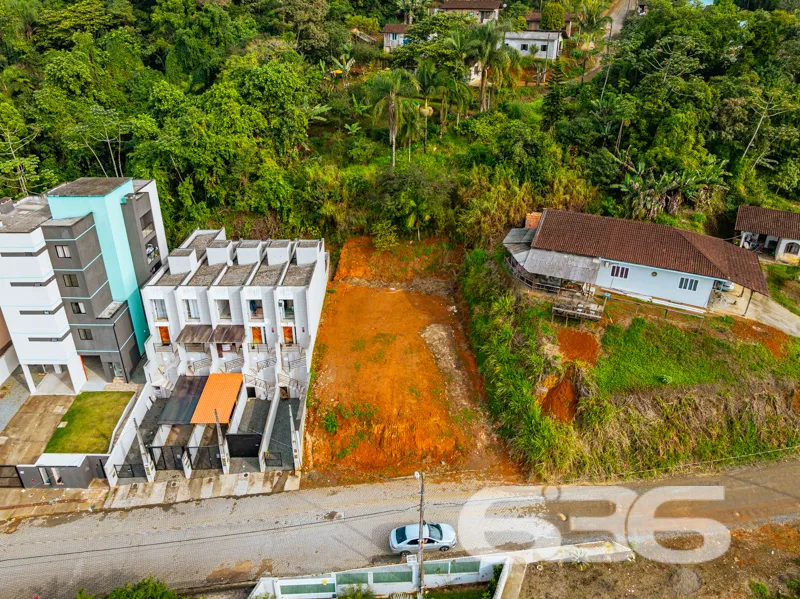 Está em busca de um terreno singular para investir