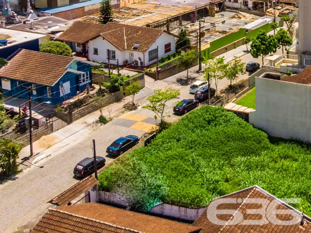 INVISTA NESTA AMPLA OPORTUNIDADE NO BAIRRO GLÓRIA!
