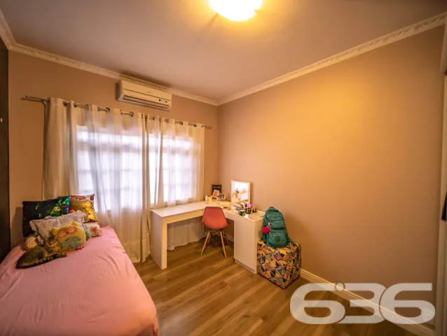SOBRADO COMERCIAL E RESIDENCIAL COM 8 QUARTOSNO BA