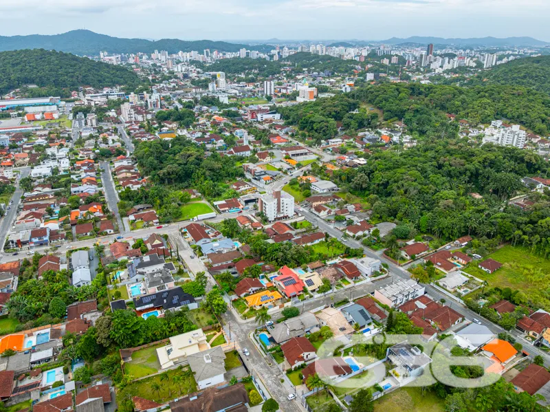 Seu novo lar no Glória, Joinville/SC, aguarda por 
