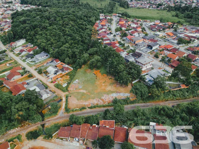 OPORTUNIDADE DE TERRENO À VENDA, NO BAIRRO PARQUE